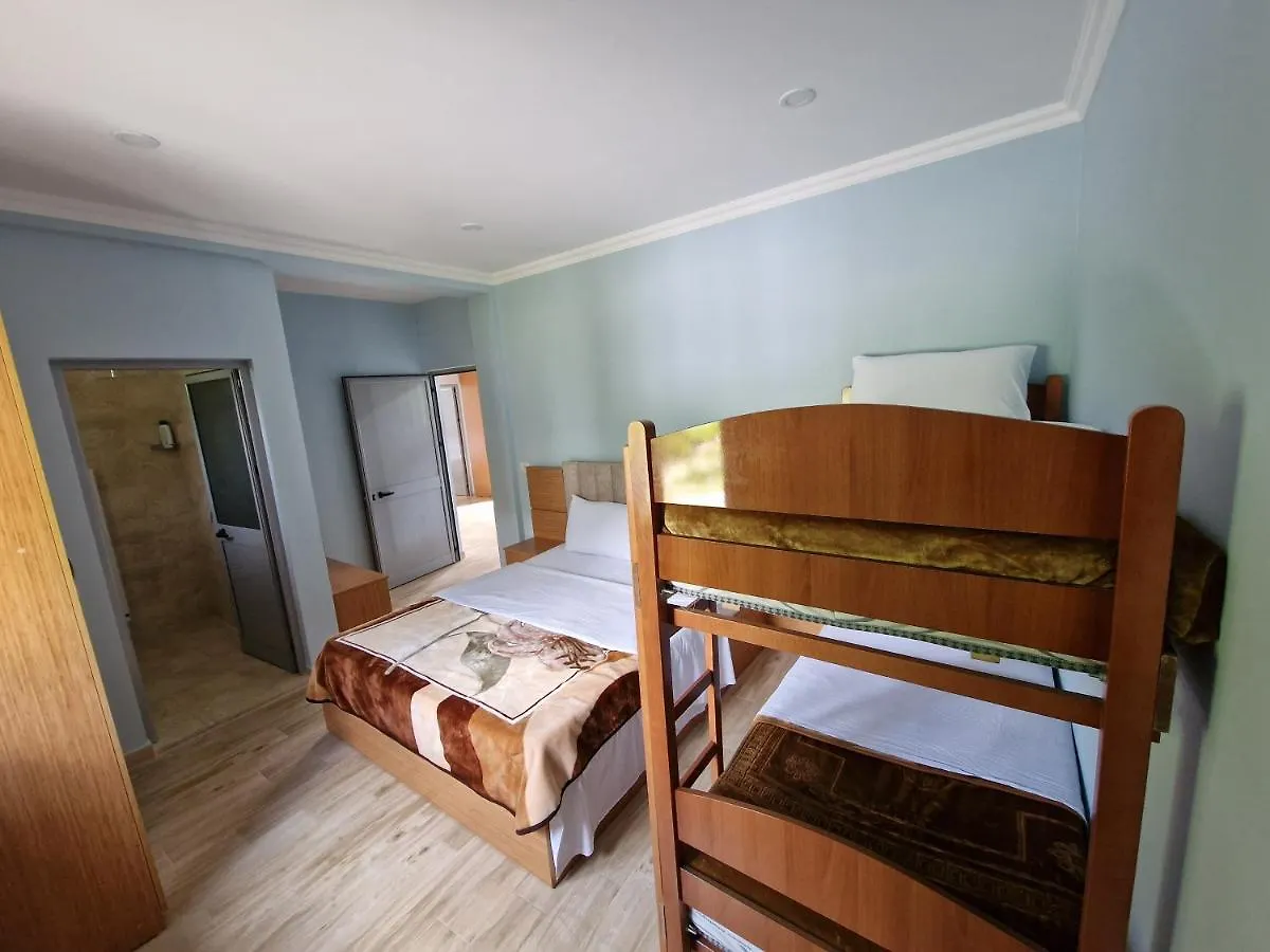 Imperio Hotel & Camping Boge 3*,