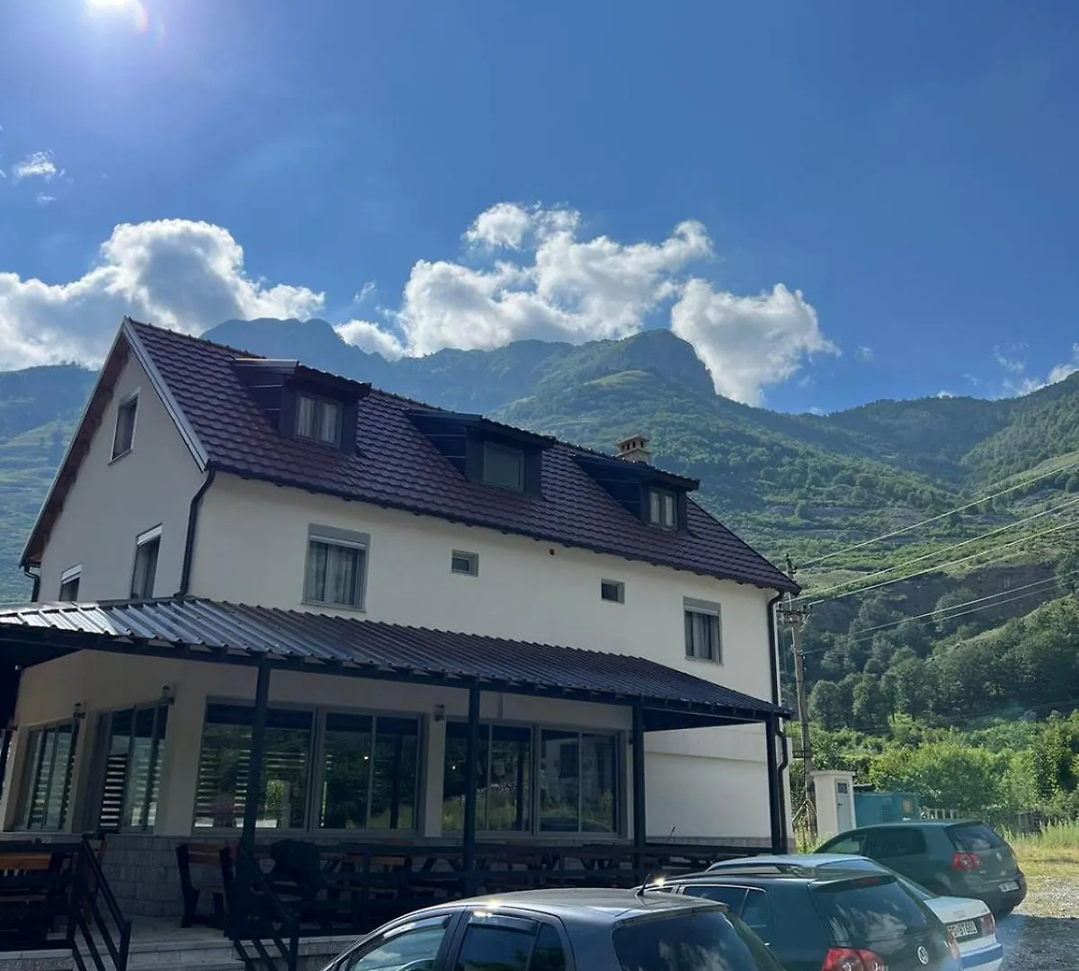 Imperio Hotel & Camping Boge